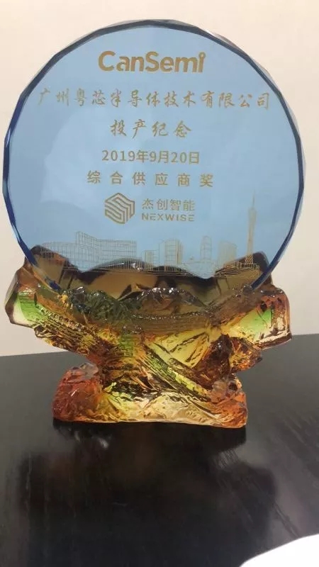 1569249159119068.jpg 640.webp (4).jpg